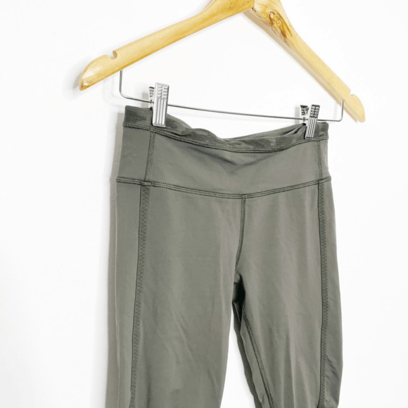 Lululemon Run For Days Crop Deep Camo green womens 4 - Picture 3 of 7